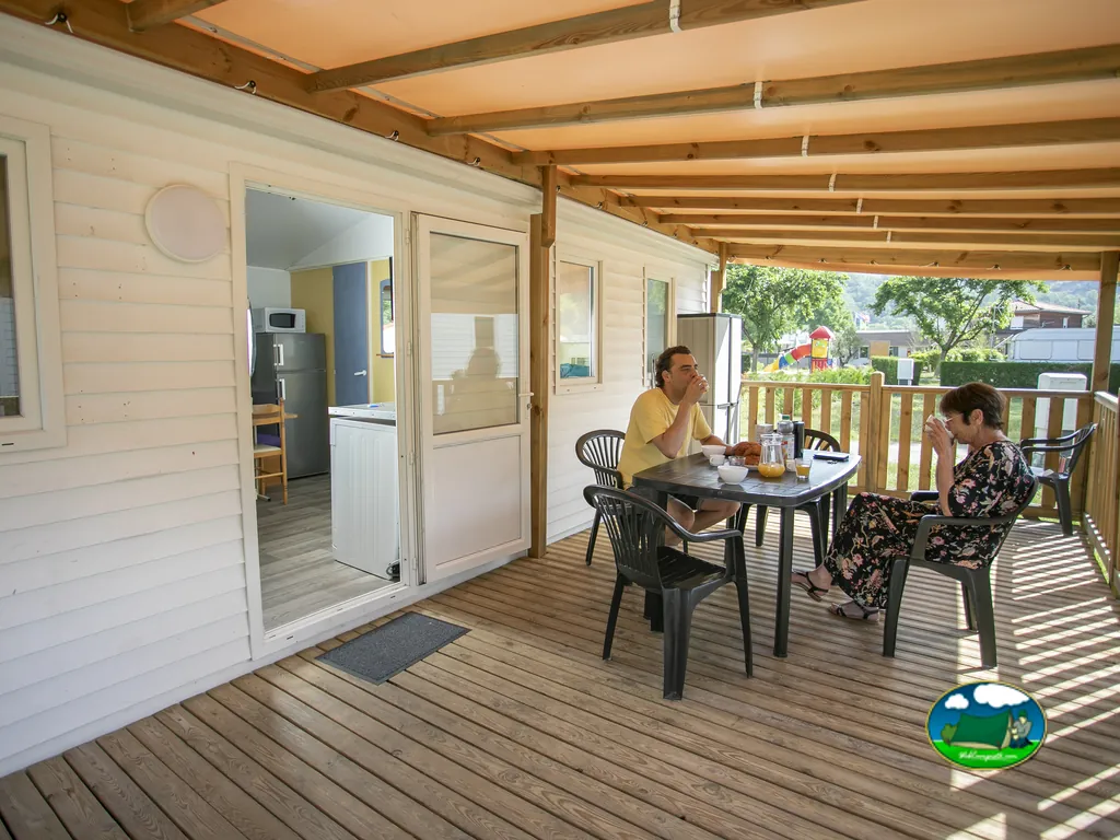 bungalow con terraza