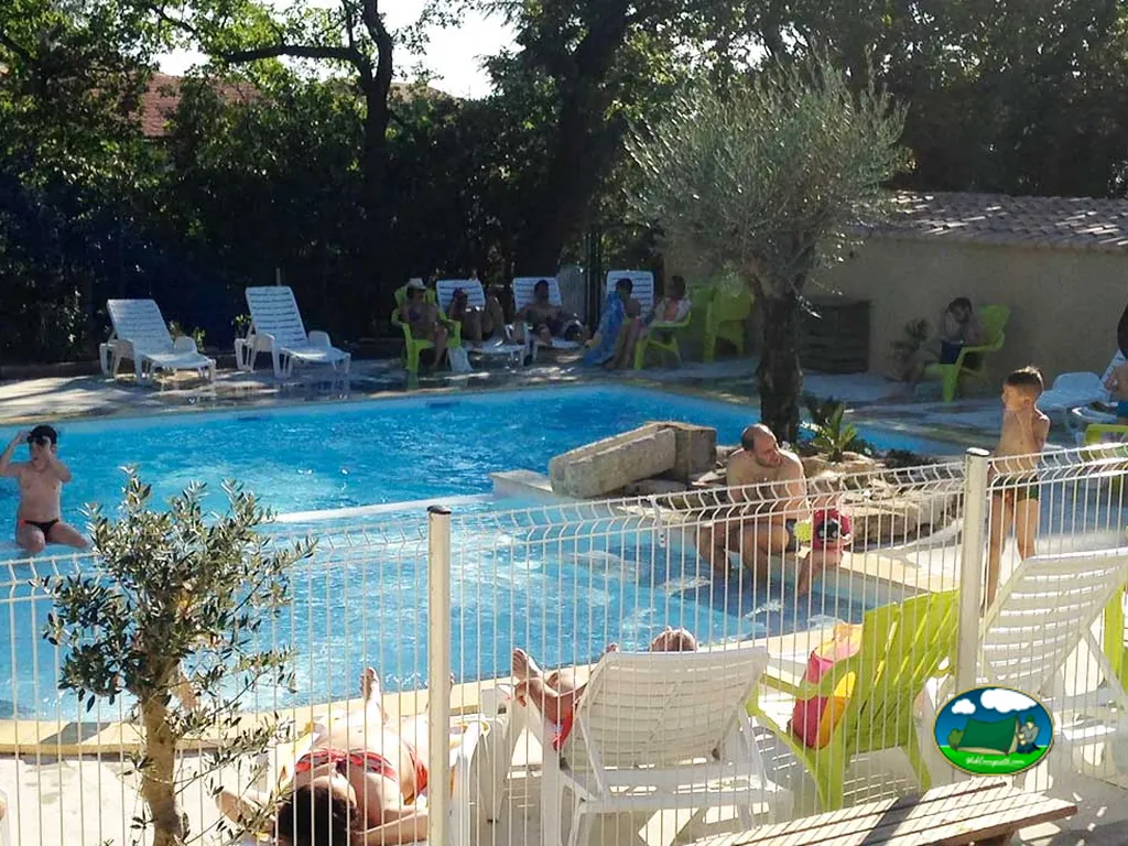 piscina al aire libre