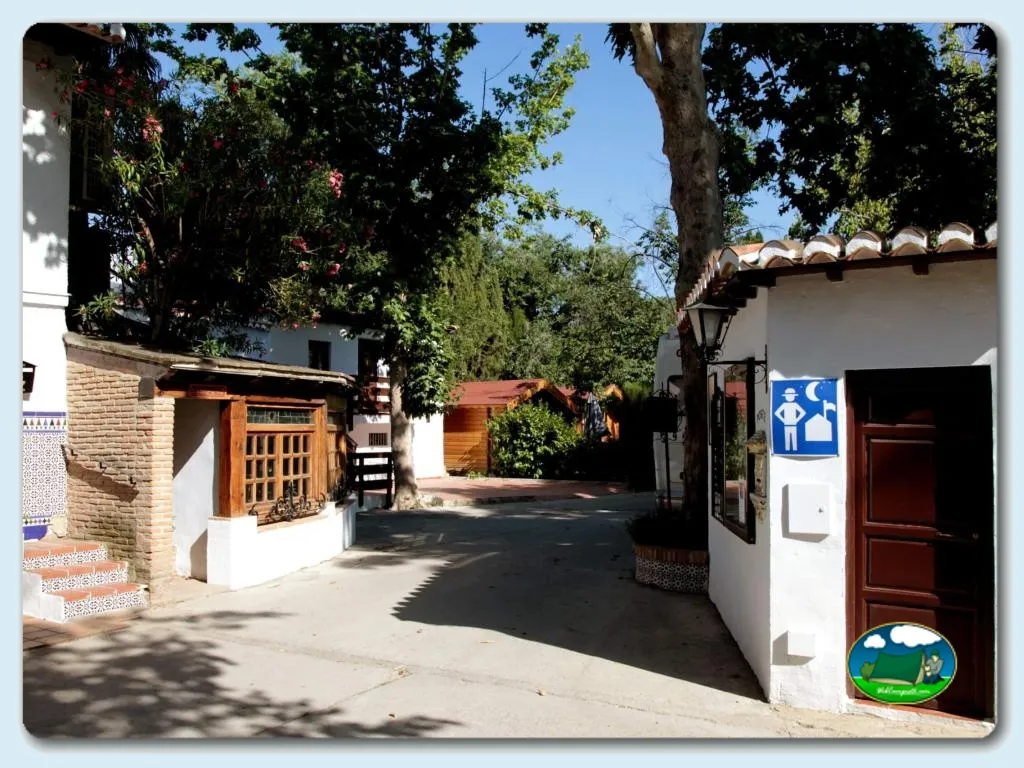 Camping Reina Isabel en La Zubia, Granada - imagen 2