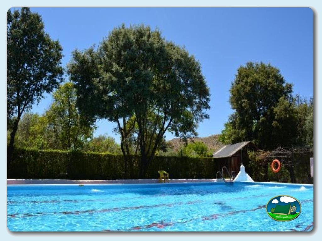 Camping Las Lomas foto de Piscina