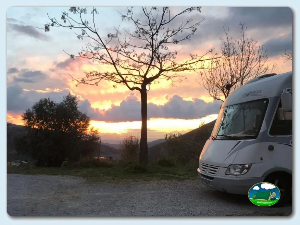 Camping Las Lomas
