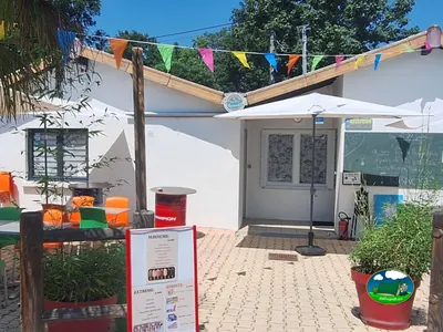 recepción con terraza