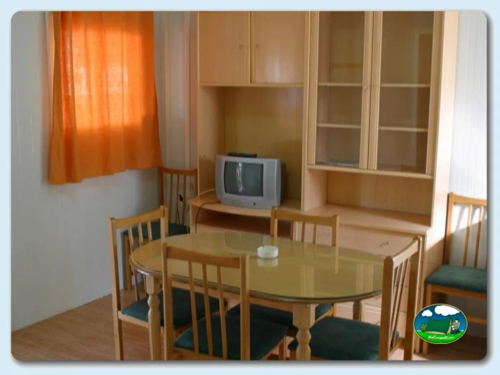 Camping Carlos III en La Carlota, Córdoba - imagen 4