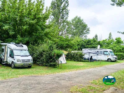 Parcelas con autocaravanas