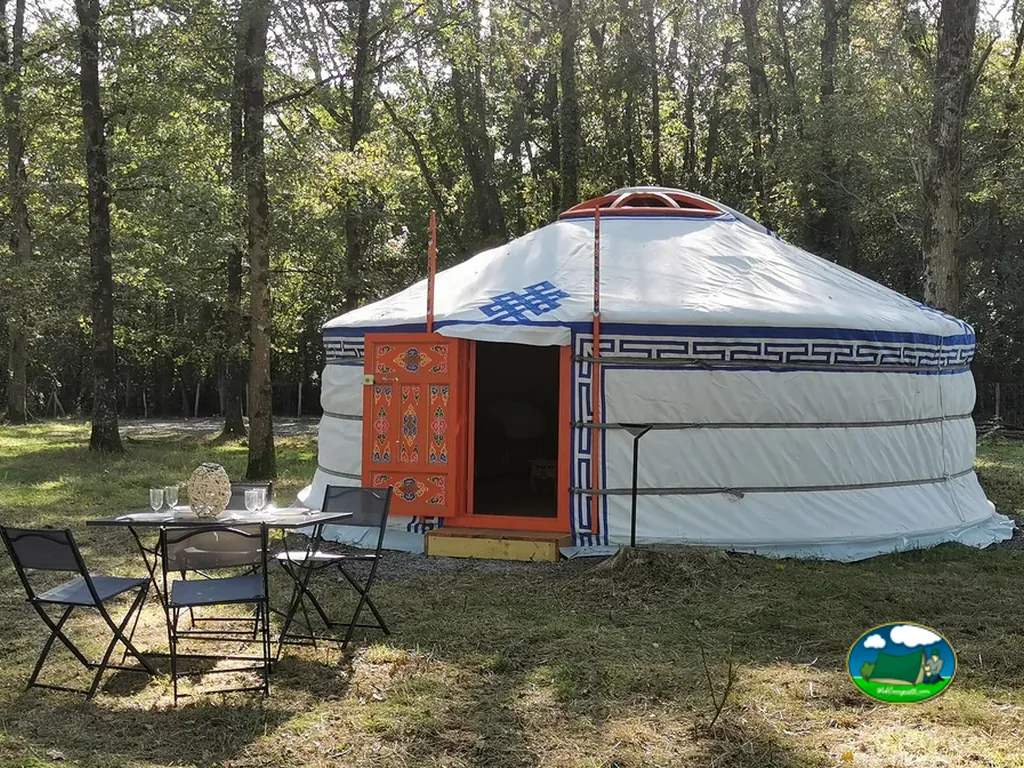 Yurta con terraza