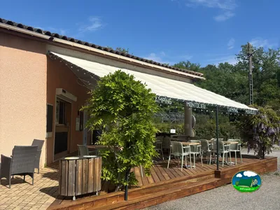 Restaurante con terraza