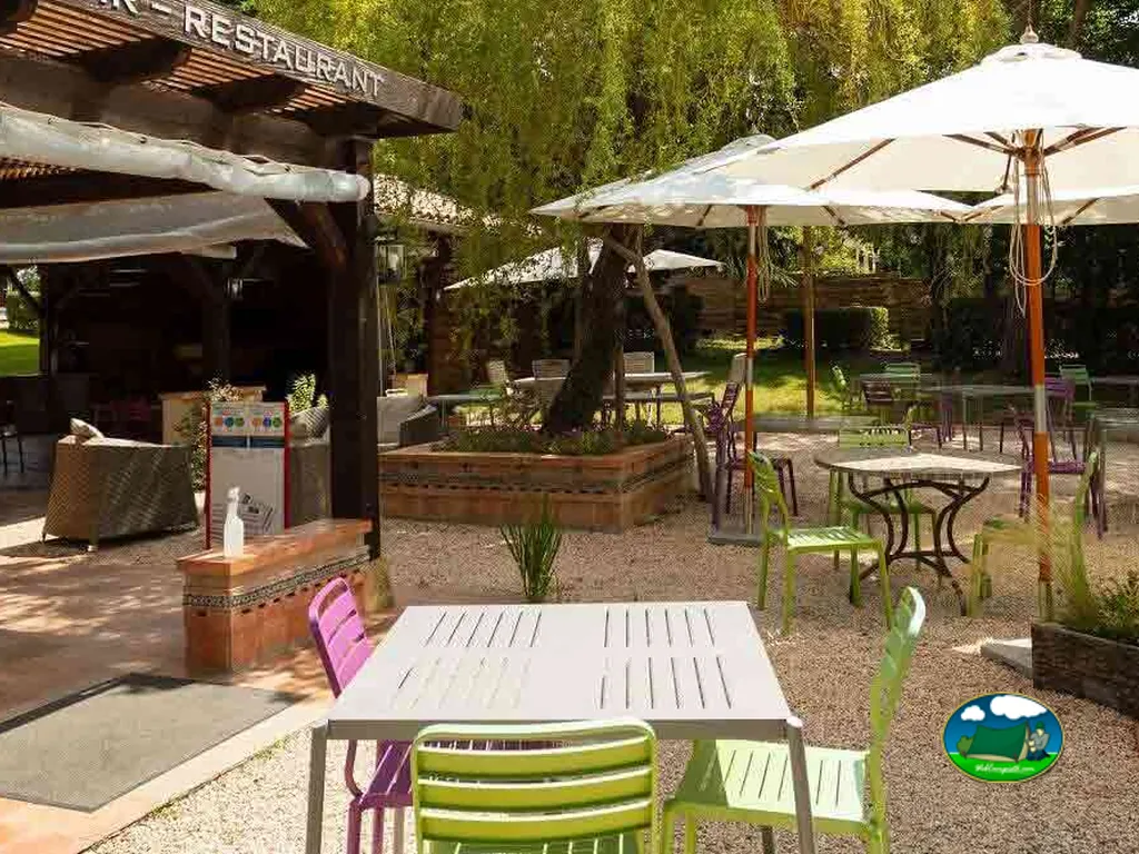 Restaurante con terraza