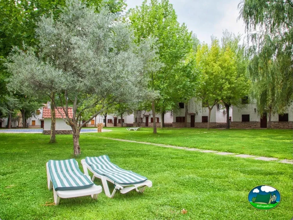 Camping Los Enebros en La Iruela, Jaén - imagen 4