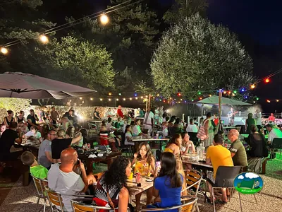 cena al aire libre