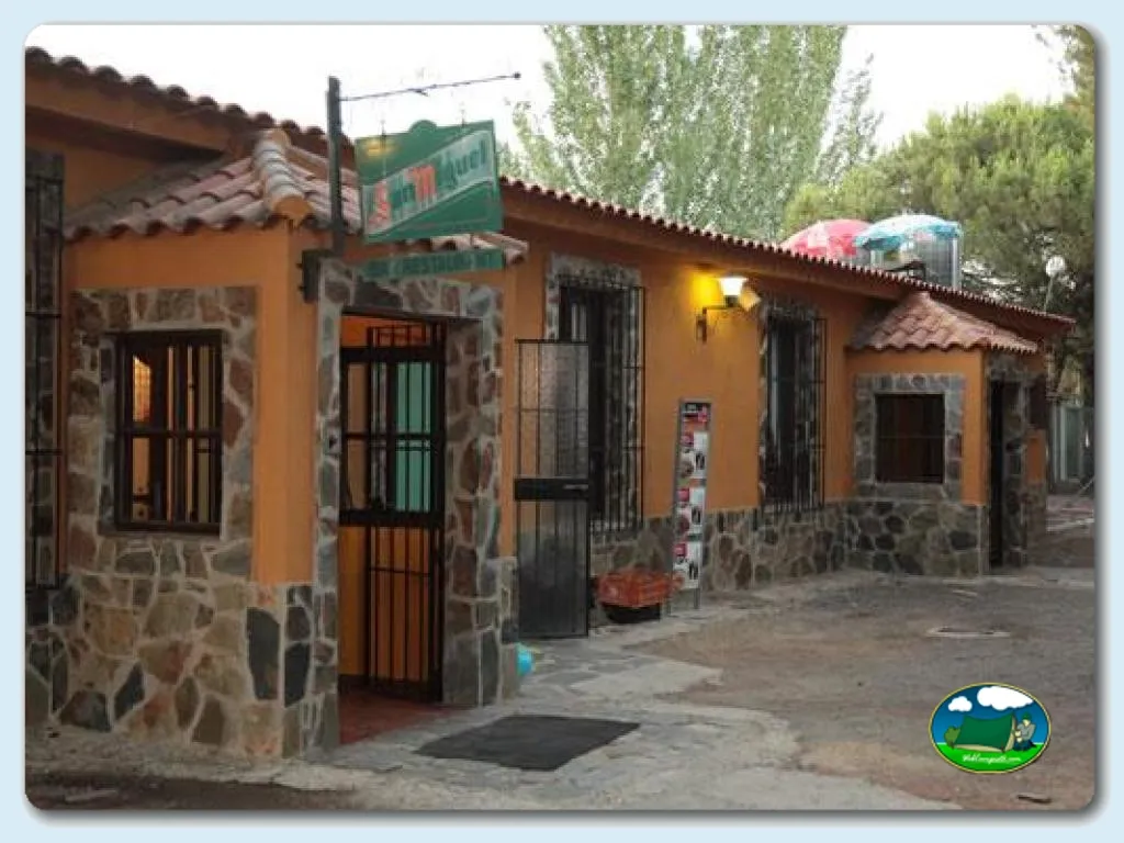 Camping Despeñaperros en Santa Elena, Jaén