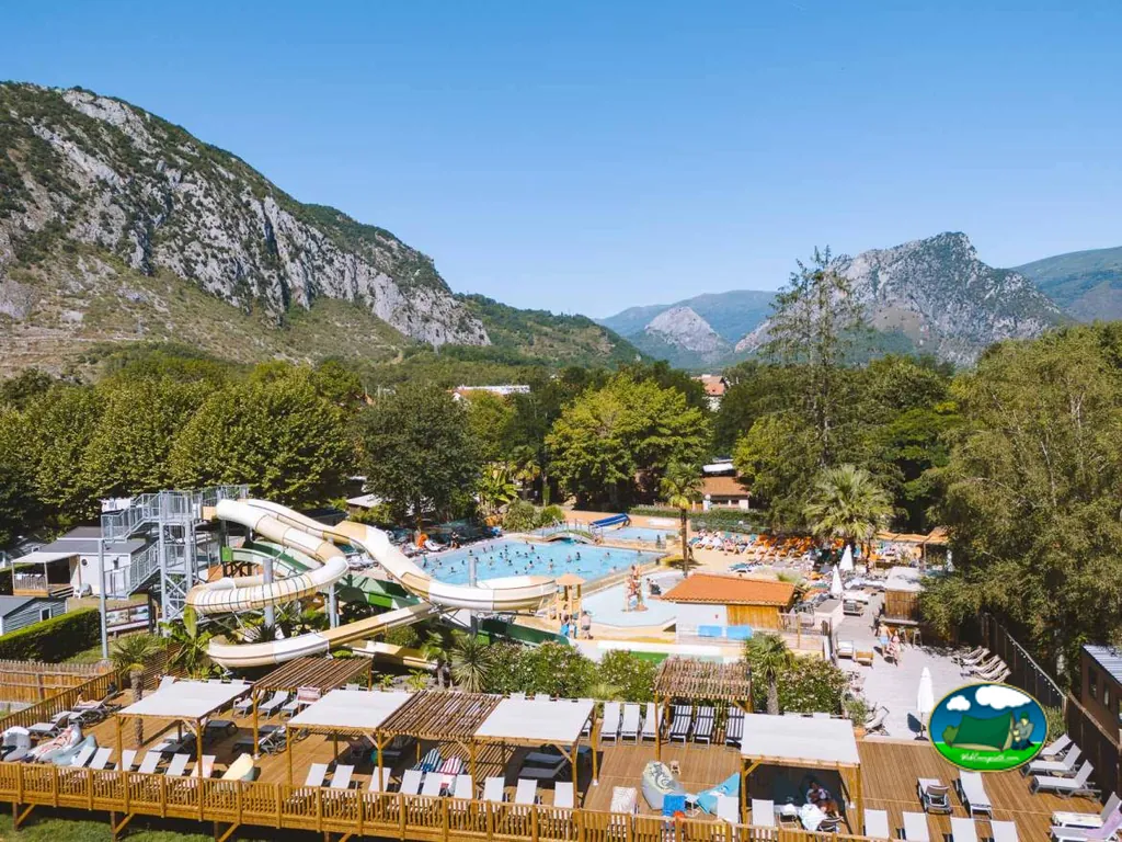 Parque acuático de montaña