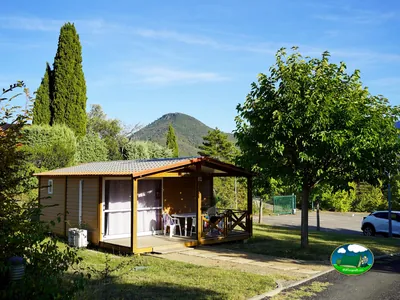 Cabaña con terraza