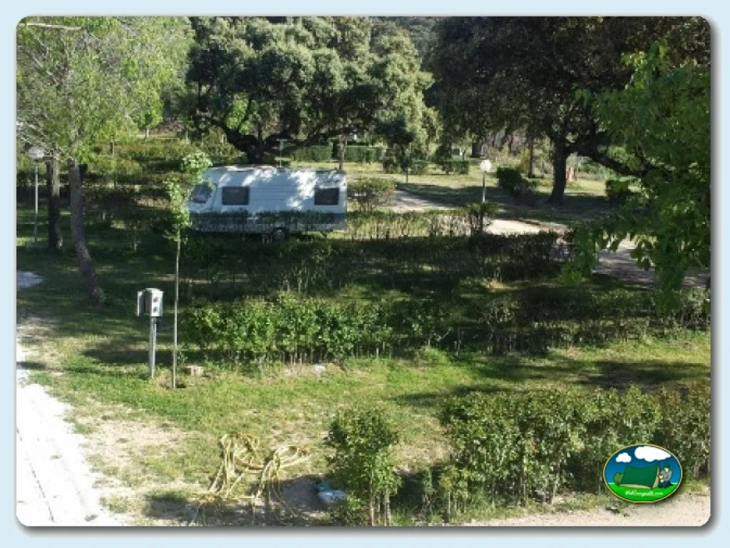 Mobil-home en parcela arbolada del Camping Complejo the Dreams, Toledo