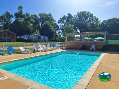 piscina exterior vallada