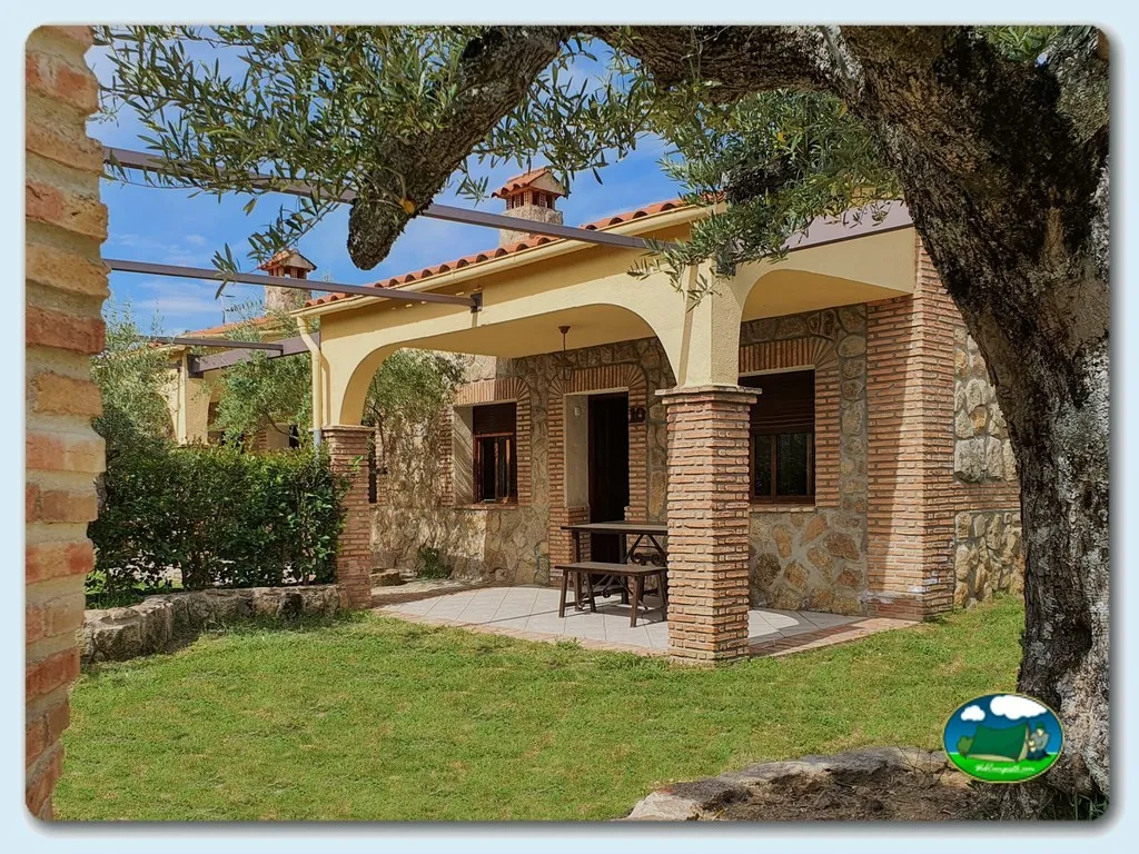 Camping Las Cañadas en Baños de Montemayor, Cáceres