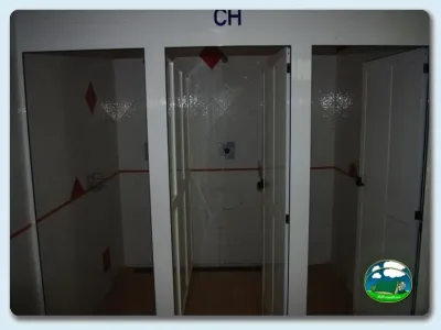 Aseos del Camping El Pinajarro, Hervás (Cáceres)