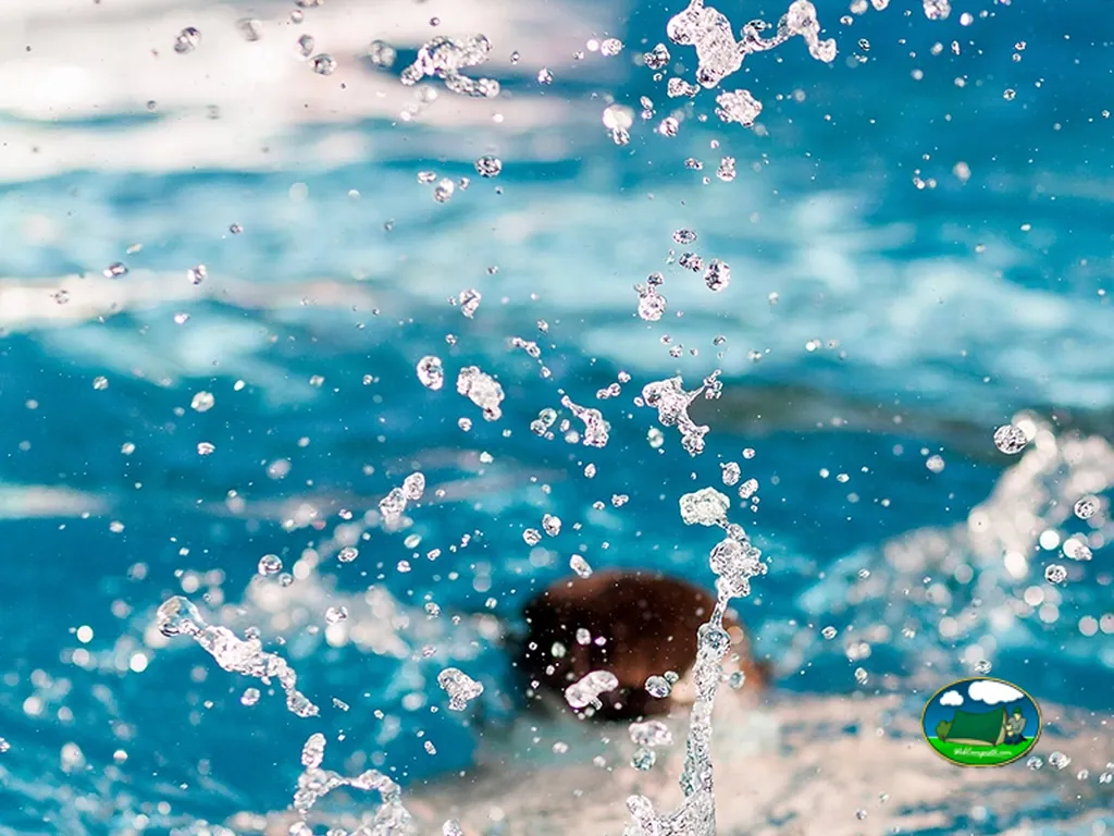 Piscina con juegos de agua del Camping Le Jardin de Sully, SAINT-PÈRE-SUR-LOIRE (Loiret)