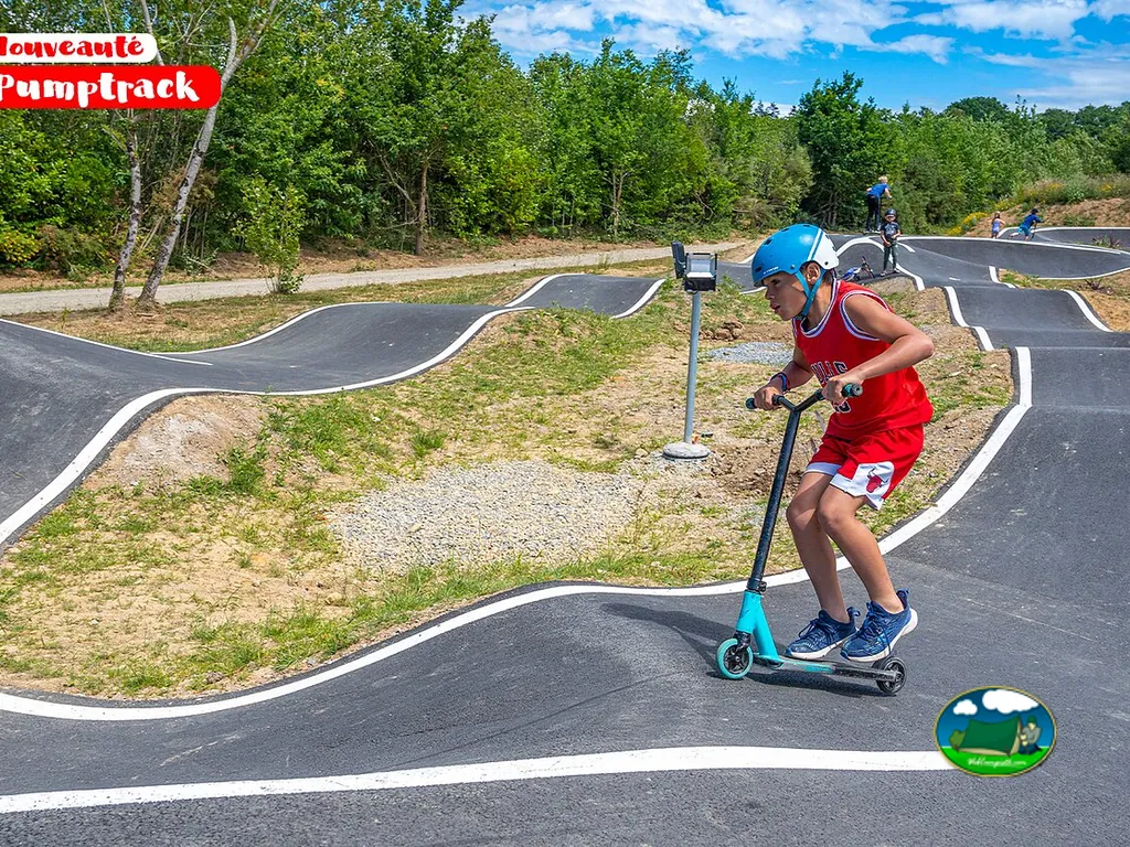 Pumptrack del camping del Camping Palais de Gaufrette, RÉMERING-LÈS-PUTTELANGE (Mosela)