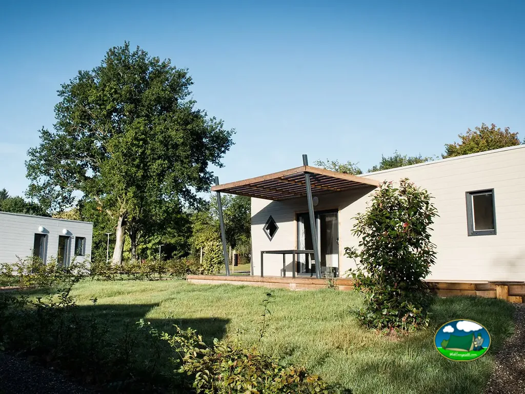 Mobil-home con jardín del Camping Domaine de Blangy, HIRSON (Aisne)