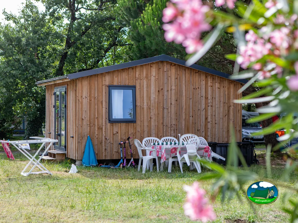 Bungalow de madera del Camping de Savines-le-Lac (GCU), SAVINES-LE-LAC (Altos Alpes)