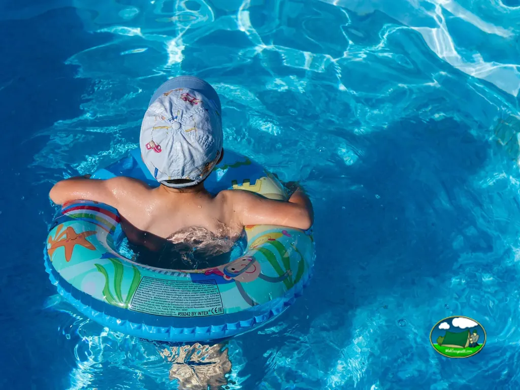 Piscina infantil del Camping La Vallée Verte, SAINT-NECTAIRE (Puy-de-Dôme)