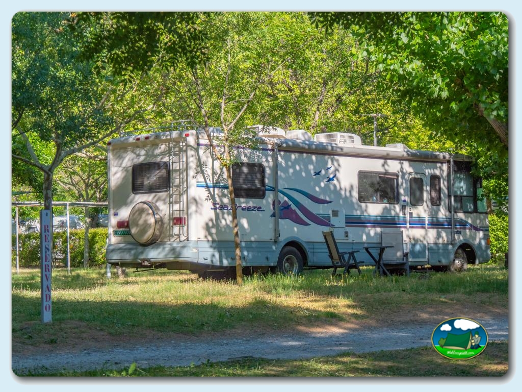 Camping Capfun El Escorial foto de Parcelas Vip