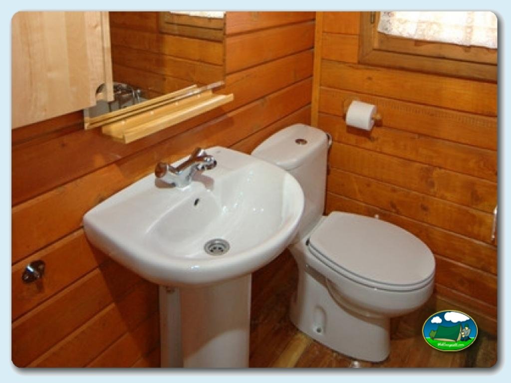 Camping Capfun El Escorial foto de Bungalow R&uacute;stico