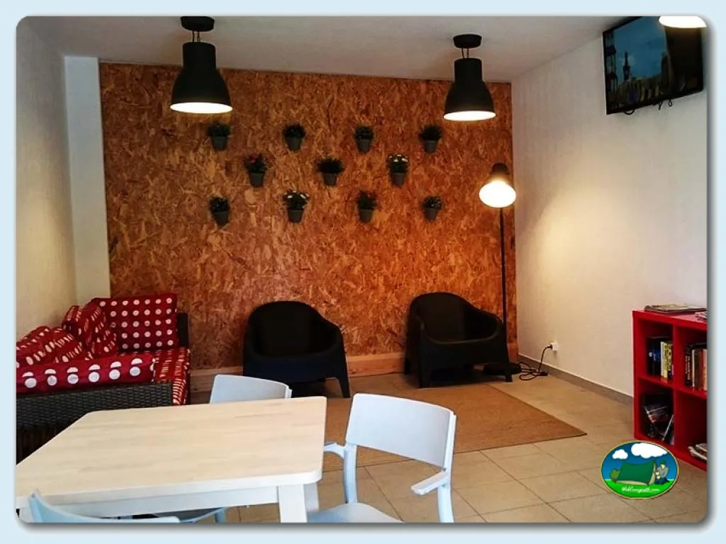 Sala de estar interior con zona de juegos del Camping Orbitur Caminha, Caminha (Viana Do Castelo)