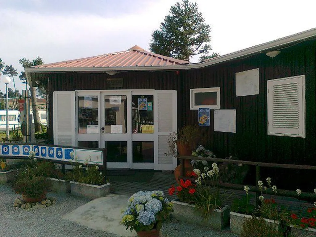 Recepción y servicios del Camping Fão, Fão (Braga)