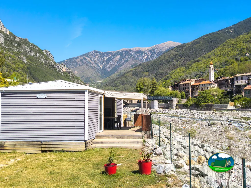 chalet con vistas a pueblo