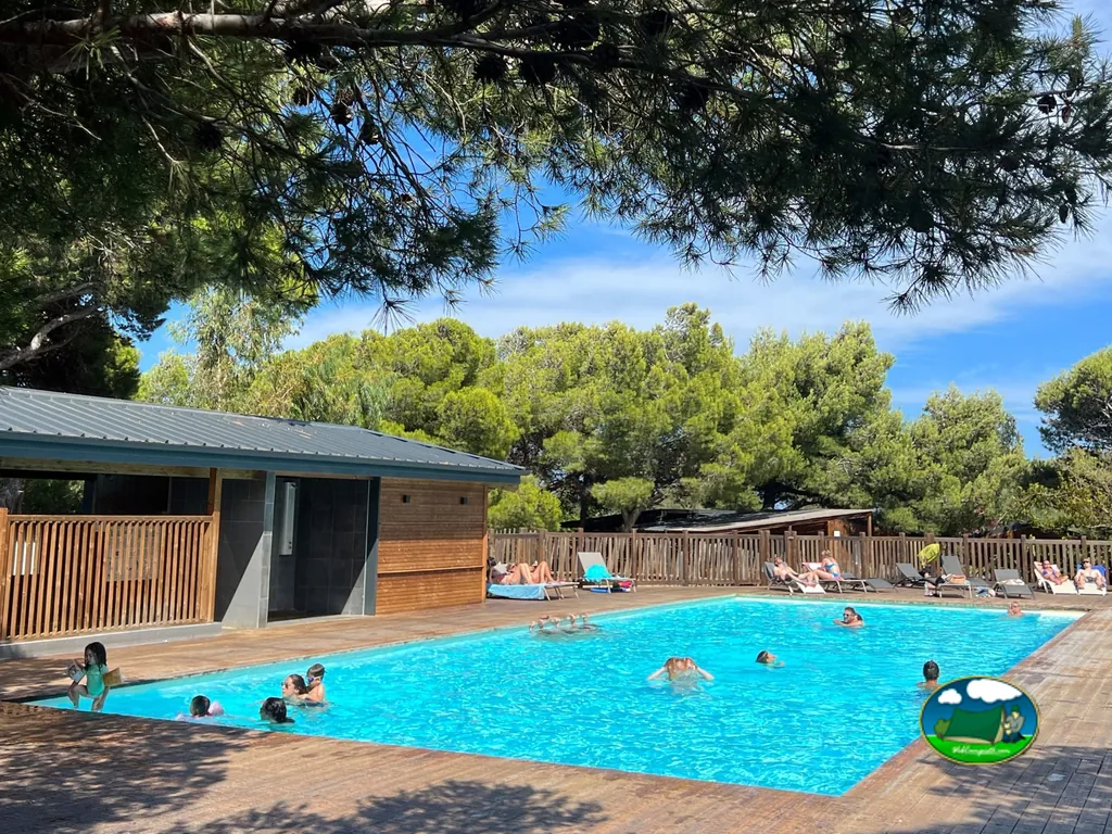 Piscina familiar exterior