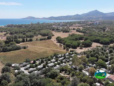 Recinto cercano a la costa