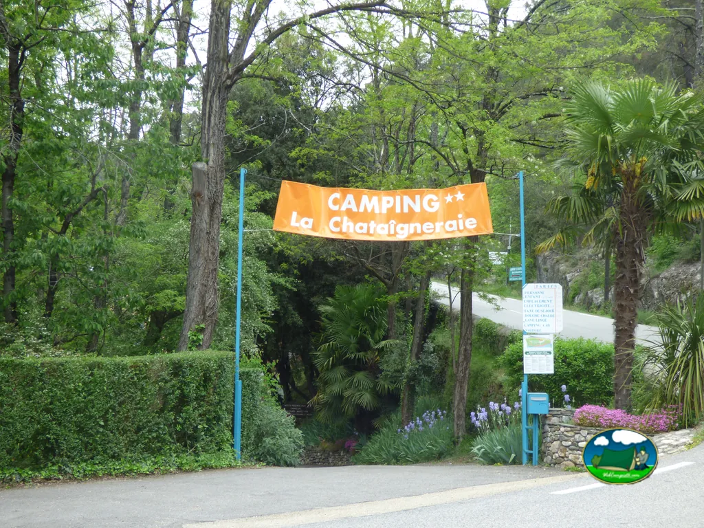 entrada con letrero