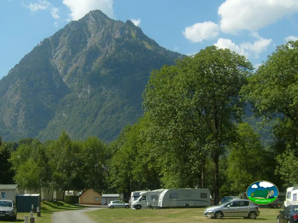 Parcelas frente a la montaña