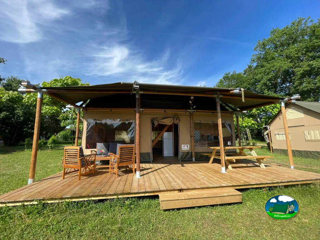Tienda safari con terraza