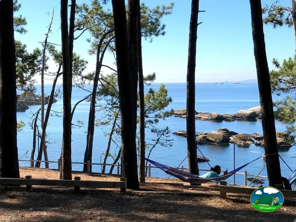 Camping Coroso en Santa Uxia de Ribeira, A Coruña