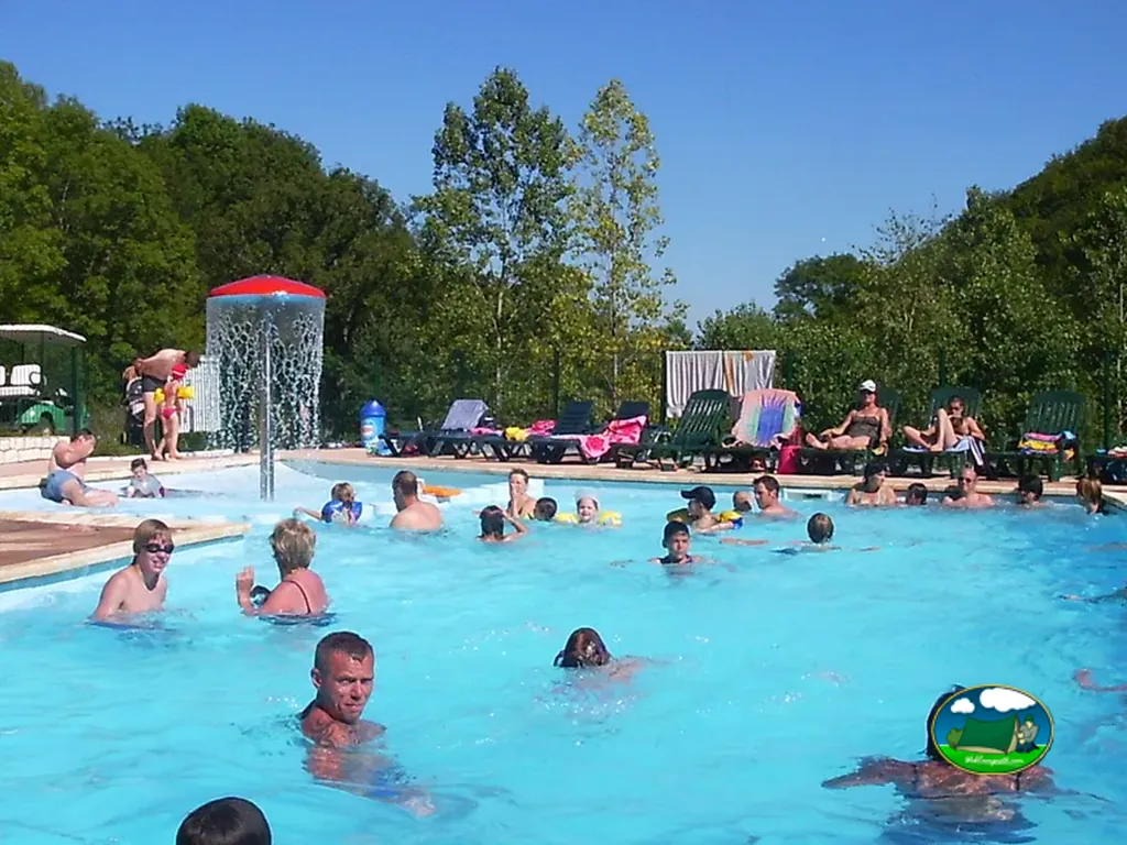 Piscina familiar concurrida