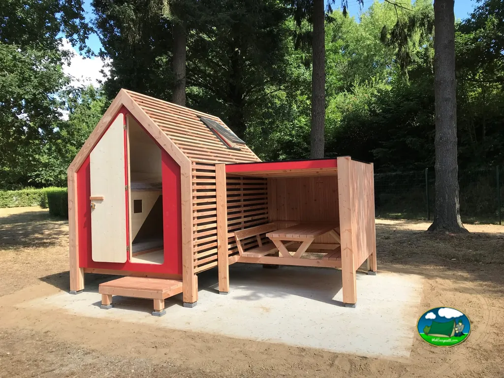 Pequeño refugio infantil