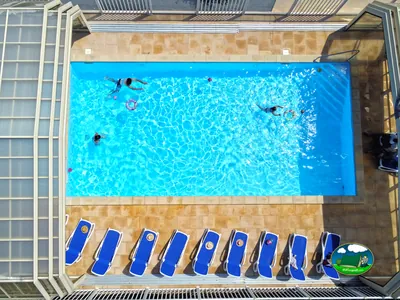 Piscina vista en vertical