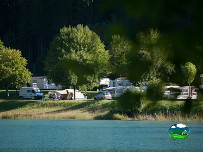 Parcelas junto al lago