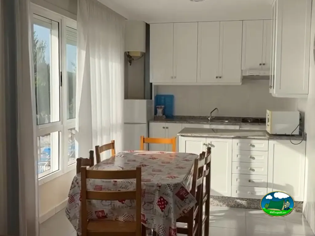 Interior de mobil home de Camping Río Ulla, Vilagarcía de Arousa
