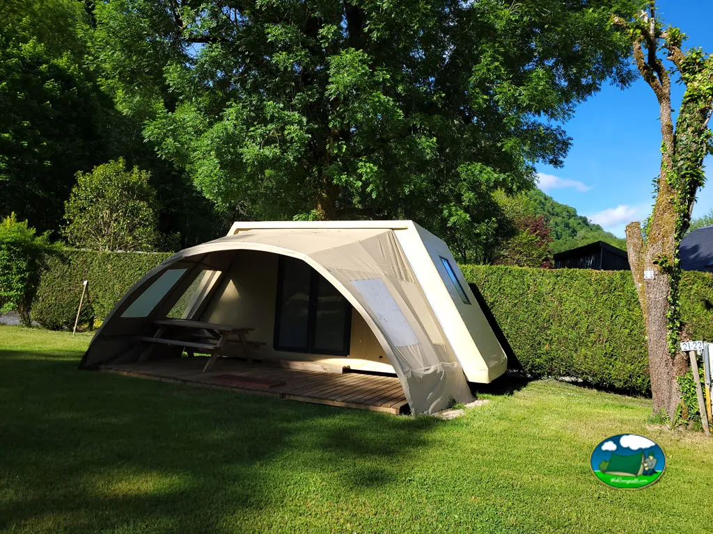 tienda de campaña tipo glamping
