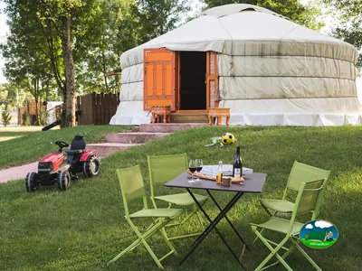 Yurta con terraza