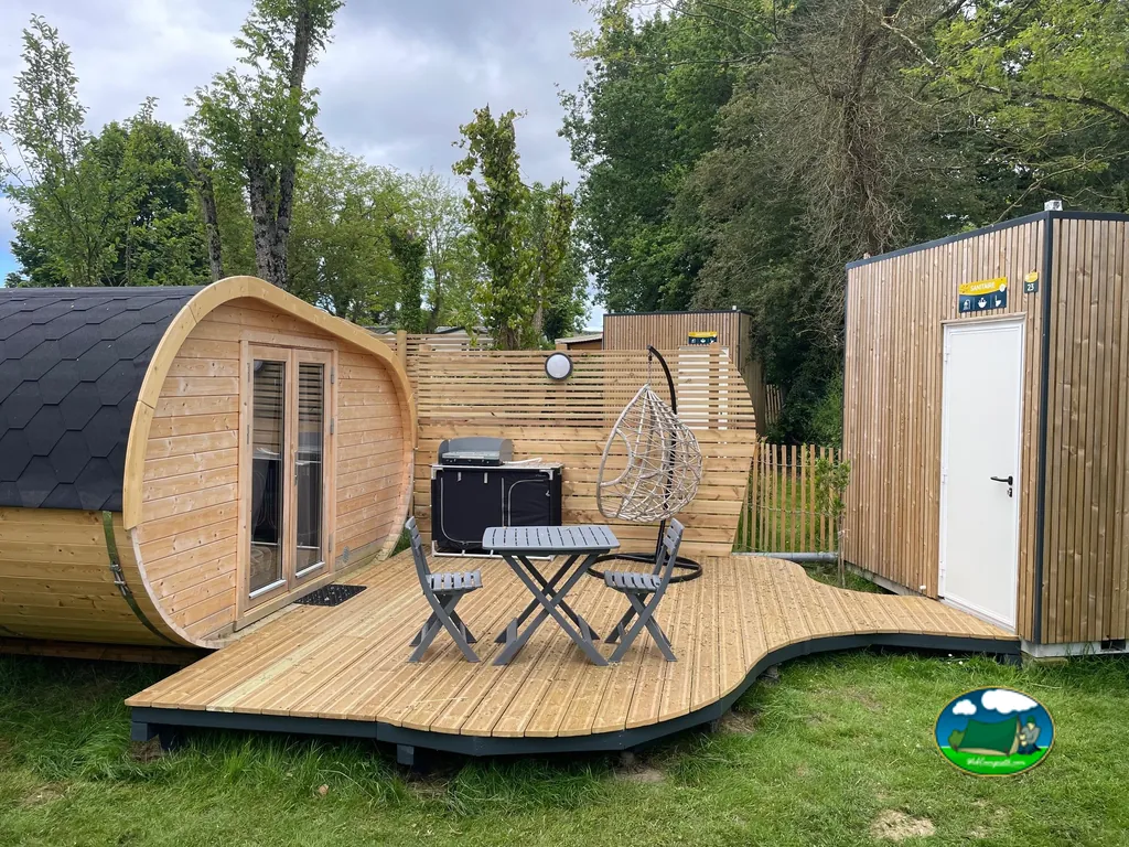 Glamping con jacuzzi