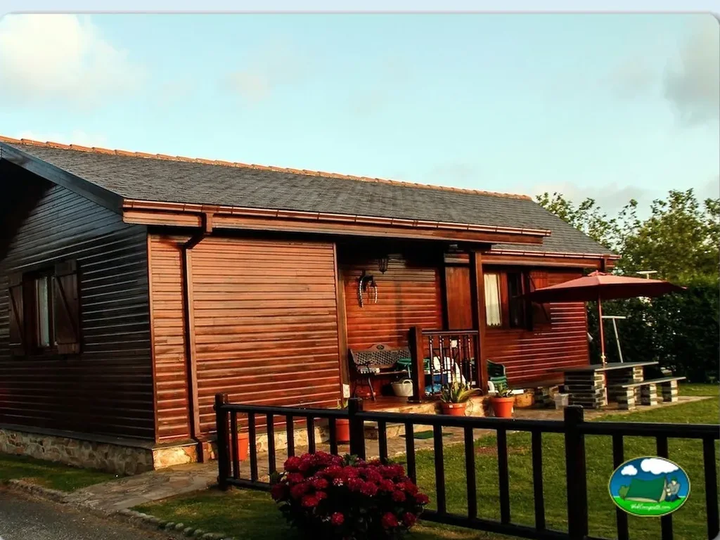 Mobil-home con terraza y jardín del Camping Vegamar, Castropol (Asturias)