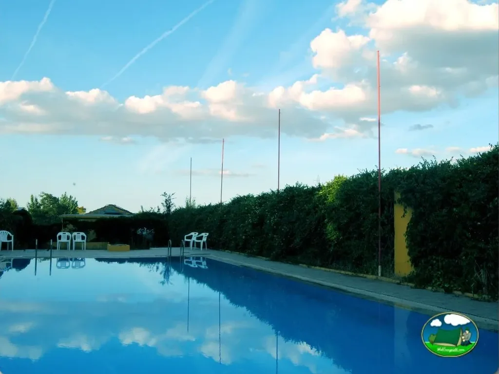 Camping Ruta de la Plata en Villares de la Reina, Salamanca - imagen 2