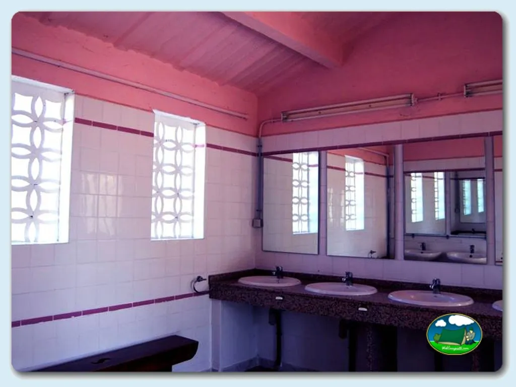 Camping Ruta de la Plata en Villares de la Reina, Salamanca - imagen 3