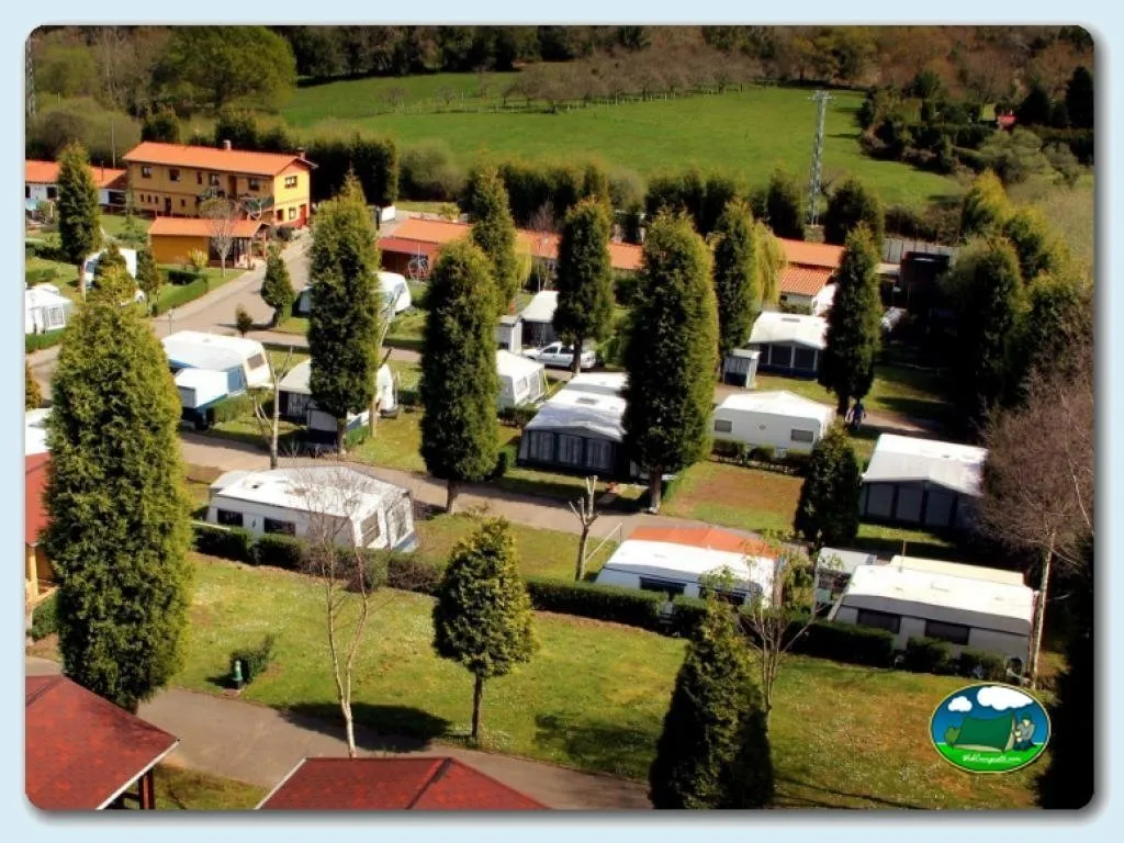 Camping Villaviciosa en La Rasa, Selorio, Asturias