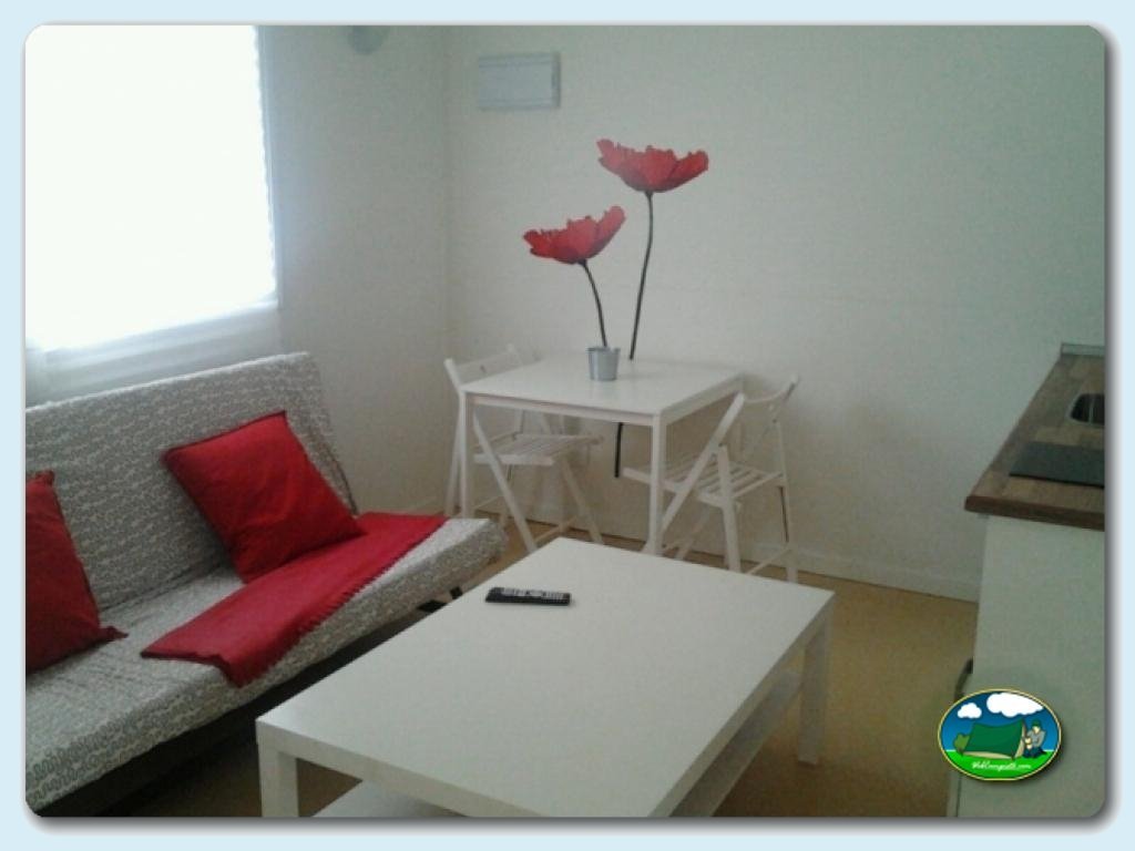 M&aacute;s fotograf&iacute;as de Bungalows en Camping Playa Sauces, España