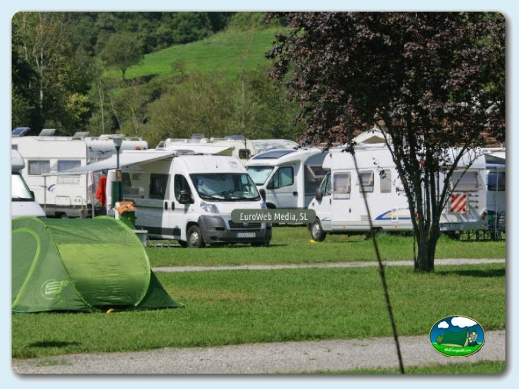 Acampada en Camping Playa Sauces, España